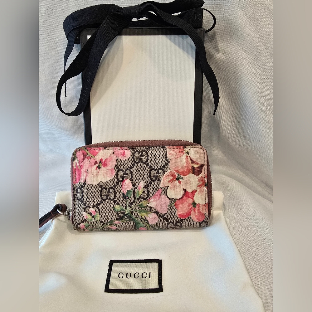 Gucci Supreme Blooms Pink and Brown Wallet/ Card Case - Picture 2 of 8
